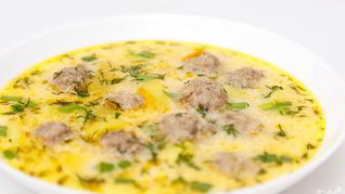 Суп с фрикадельками и сыром