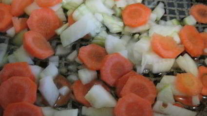 суп с кальмарами и морской капустой