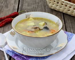 Суп с консервой сардины