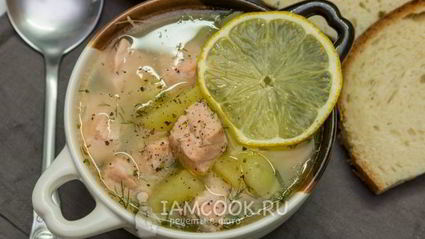 уха из красной рыбы