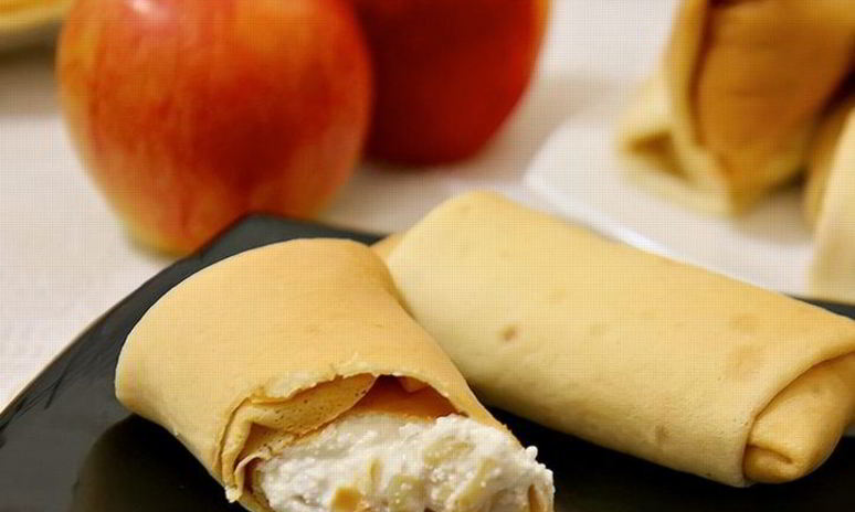 Рецепт блинчиков с творогом и яблоками