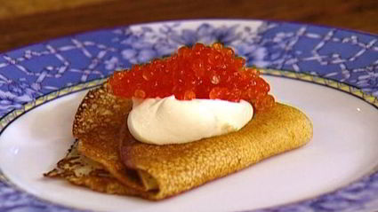 блины по-ленинградски с икрой