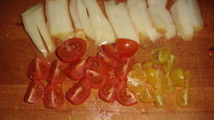 блины с копченым кальмаром и овощами