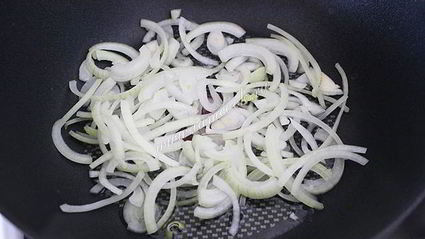 блины с курицей и грибами