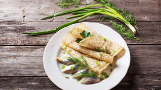 Блины с селедкой