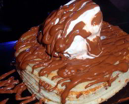 Манные блины с шоколадом к Масленице