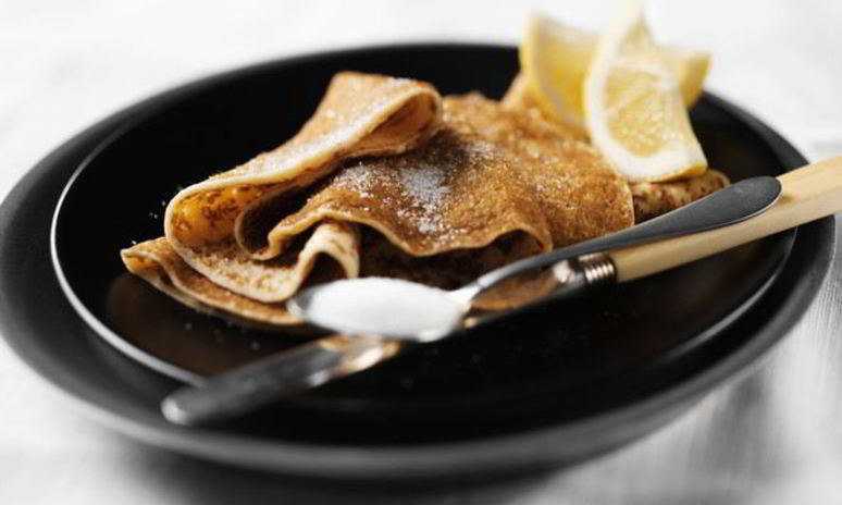 Рецепт тонких блинов на сыворотке с дырочками