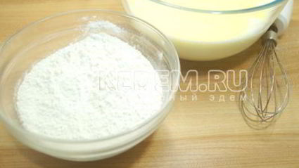 запеченные блины с курицей и грибами