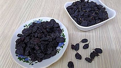 булочки с изюмом и маком на сдобном тесте