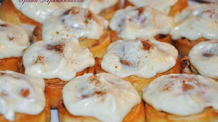 булочки с корицей и сливочной заливкой