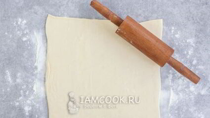 булочки с корицей из слоеного теста