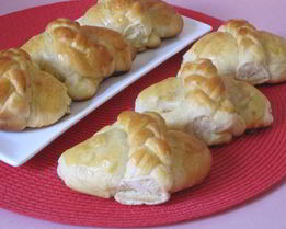 Булочки с начинкой из чернослива и яблок