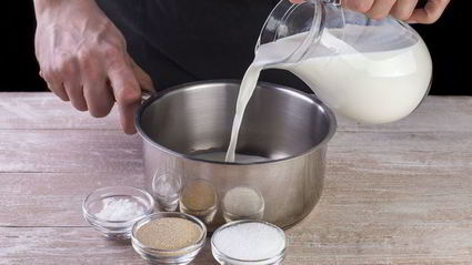 булочки с яблоками и корицей