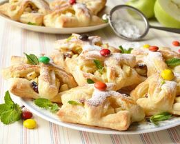 Булочки с яблоком и корицей