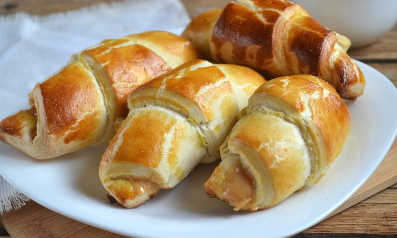 Рецепт круассанов из слоеного теста