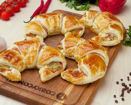 Круассаны с беконом