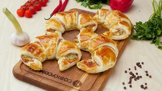 Круассаны с беконом