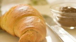 Круассаны с ореховой пастой