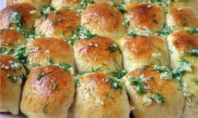 Рецепт пампушек с чесночным соусом