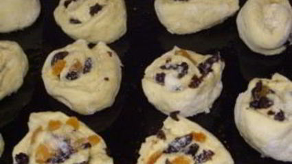 плюшки с фруктами