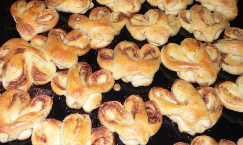 Рецепт плюшек с корицей