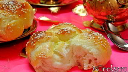 сдобные булочки с кунжутом