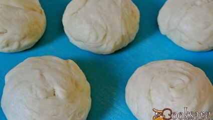 сдобные булочки с кунжутом