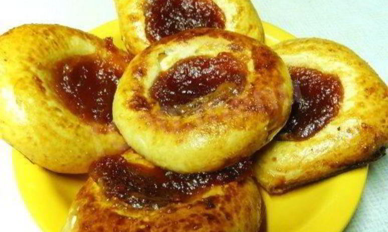 Рецепт творожной ватрушки с повидлом из дрожжевого теста