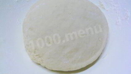 творожная ватрушка с повидлом из дрожжевого теста