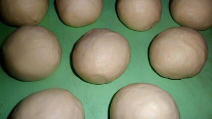 ванильные булочки с сахаром