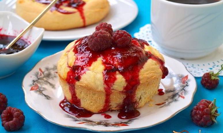 Рецепт ватрушек с малиной