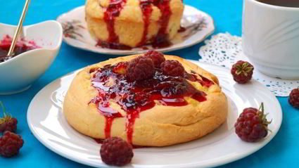 ватрушки с малиной