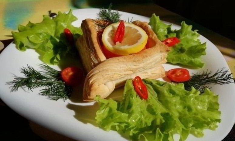 Рецепт быстрых слоек с семгой