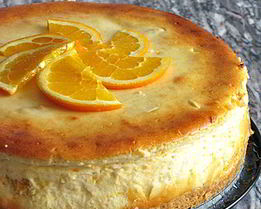 Апельсиновый чизкейк с соусом манго