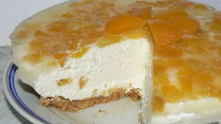 Чизкейк без выпечки с персиками