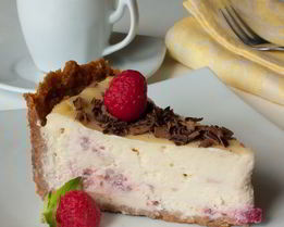 Малиновый чизкейк с белым шоколадом