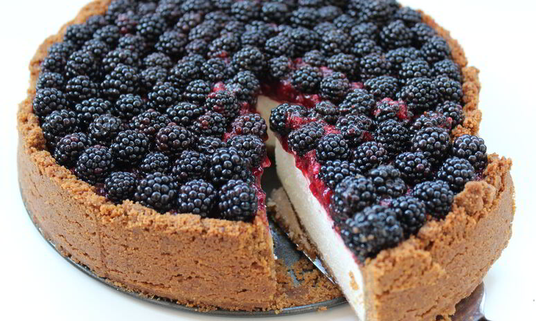 Рецепт творожного чизкейка с ежевикой