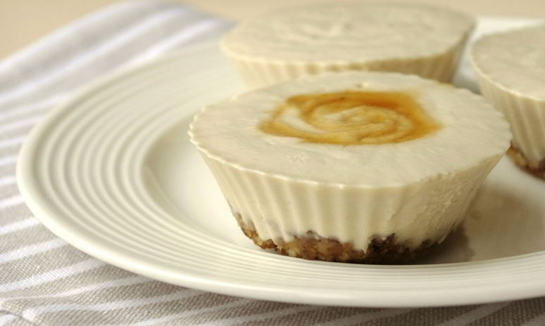 Рецепт вегетарианских мини-чизкейков без выпечки