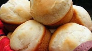 Быстрые булочки в форме для кексиков