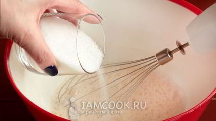 кекс с маком и изюмом