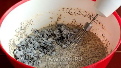 кекс с маком и изюмом