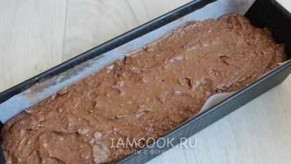 кекс с шоколадом и красным вином