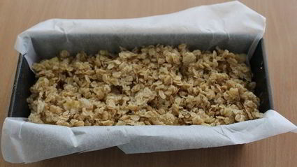 кекс с яблоками и овсяным штрейзелем