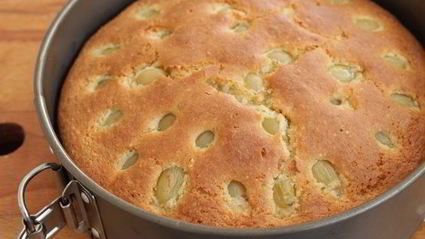 миндальный кекс с виноградом