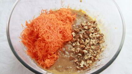 морковный кекс с коричной глазурью