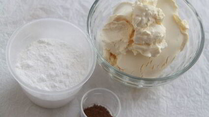 морковный кекс с коричной глазурью