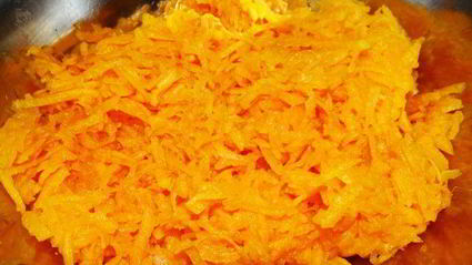 мягкие пряные кексы с тыквой и грецким орехом