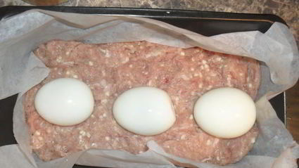 мясной кекс с яйцом