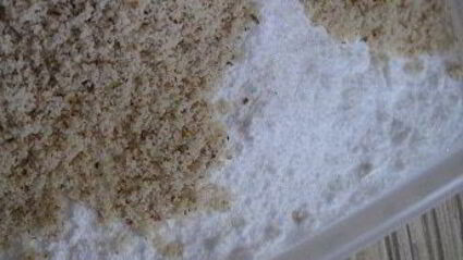 рождественский миндальный кекс с брусникой