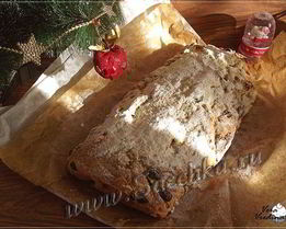 Штоллен с миндалем